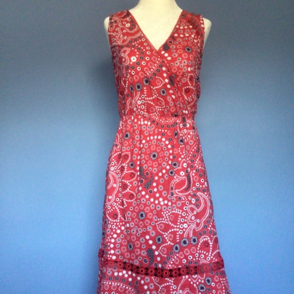 Red Paisley Print Sleeveless Dress - Picture 2 of 7